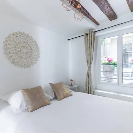 Grands Boulevards - 12 - Apartment